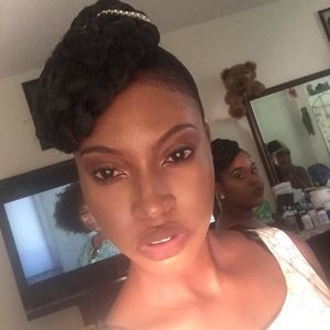 Meet your Posher, Deborah jj